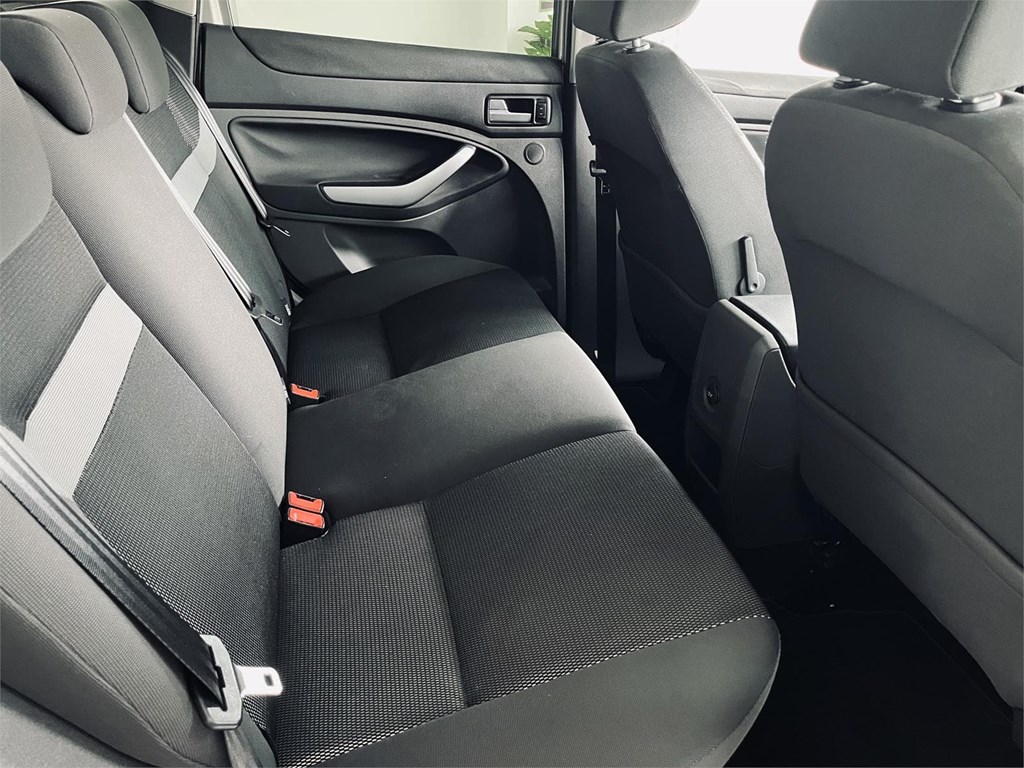 Foto 9 FORD KUGA 2.0 TDCI 140CV 6V