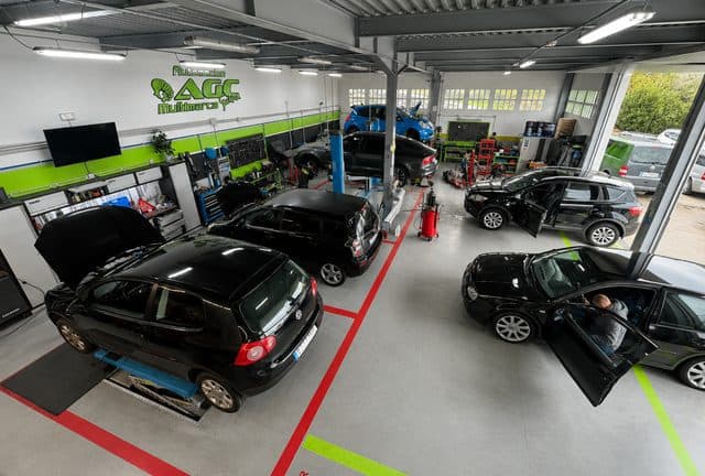 Servicio de auto detailing y limpieza de coches en AGC Multimarca Galicia, San Sadurniño