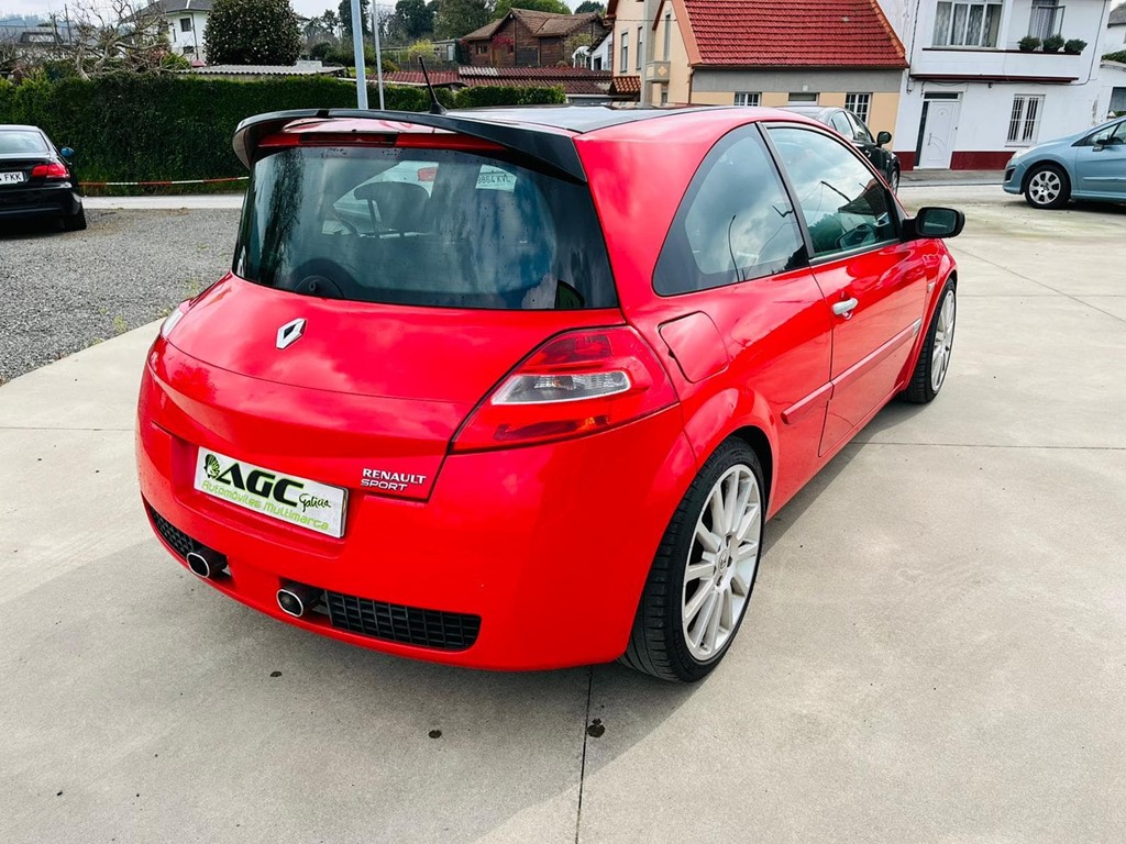 Foto 6 RENAULT MEGANE RS SPORT 2.0T 225CV 6V