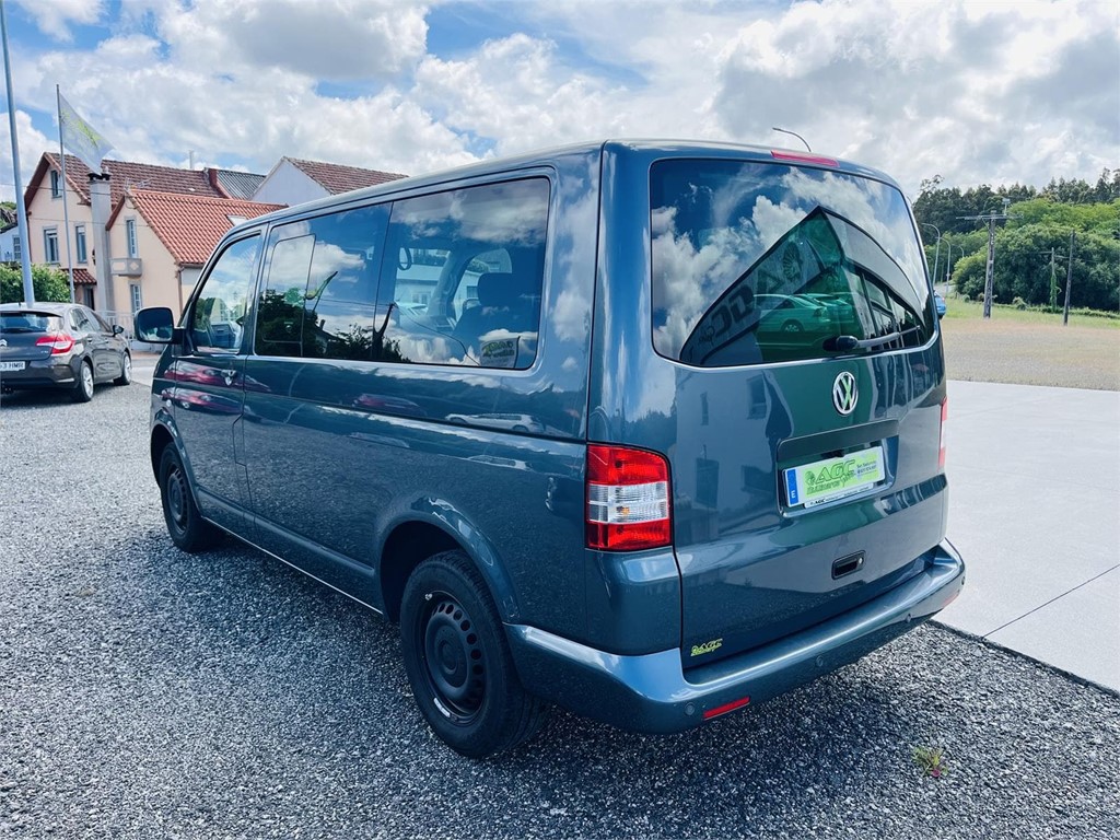 Foto 4 VOLKSWAGEN MULTIVAN 2.5 TDI 130CV 6V