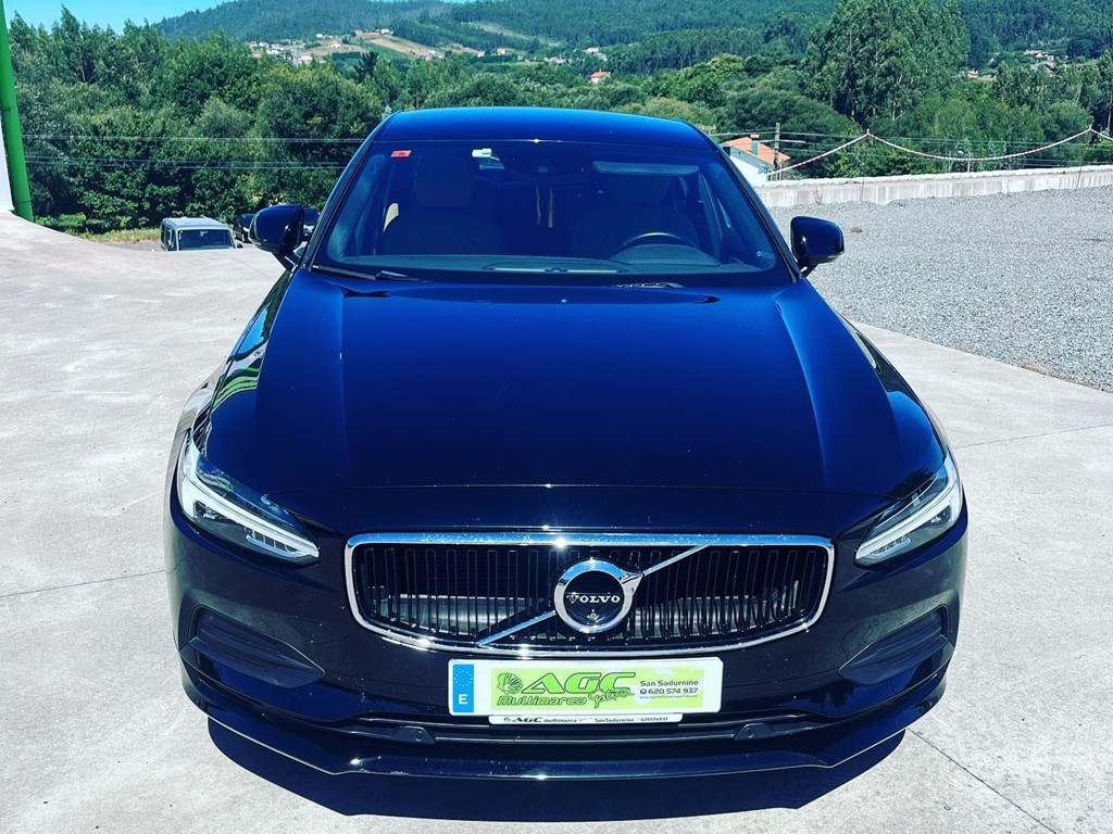 Foto 3 VOLVO S90 T4 MOMENTUM 8 VELOCIDADES