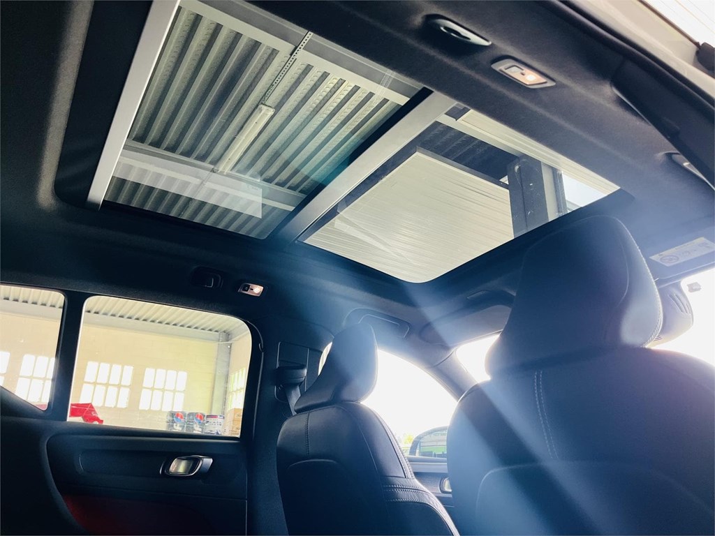 Foto 12 VOLVO XC40 D4AW 2.0D 190CV