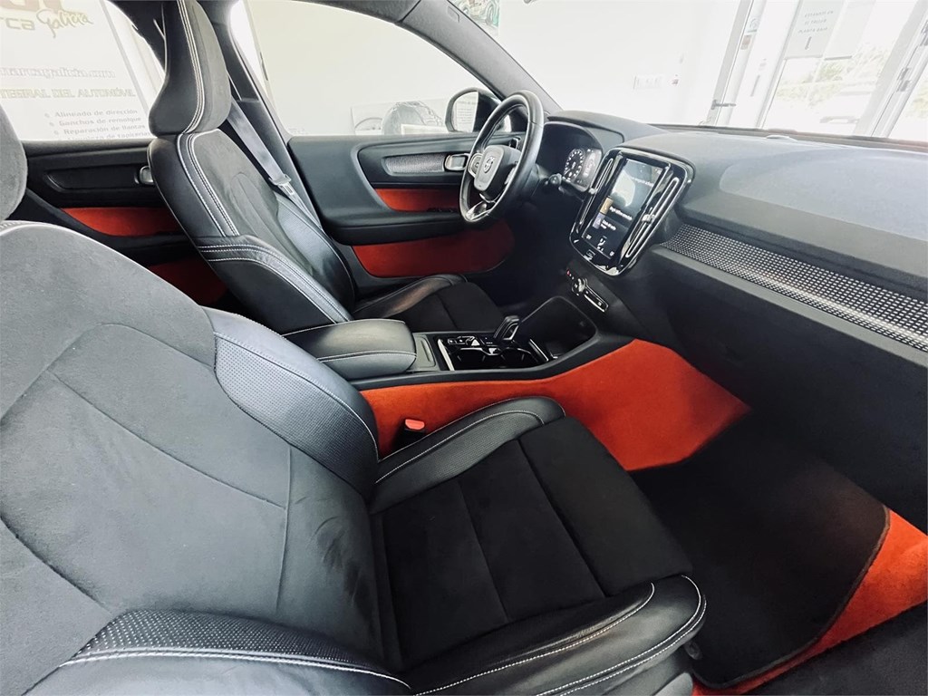 Foto 7 VOLVO XC40 D4AW 2.0D 190CV